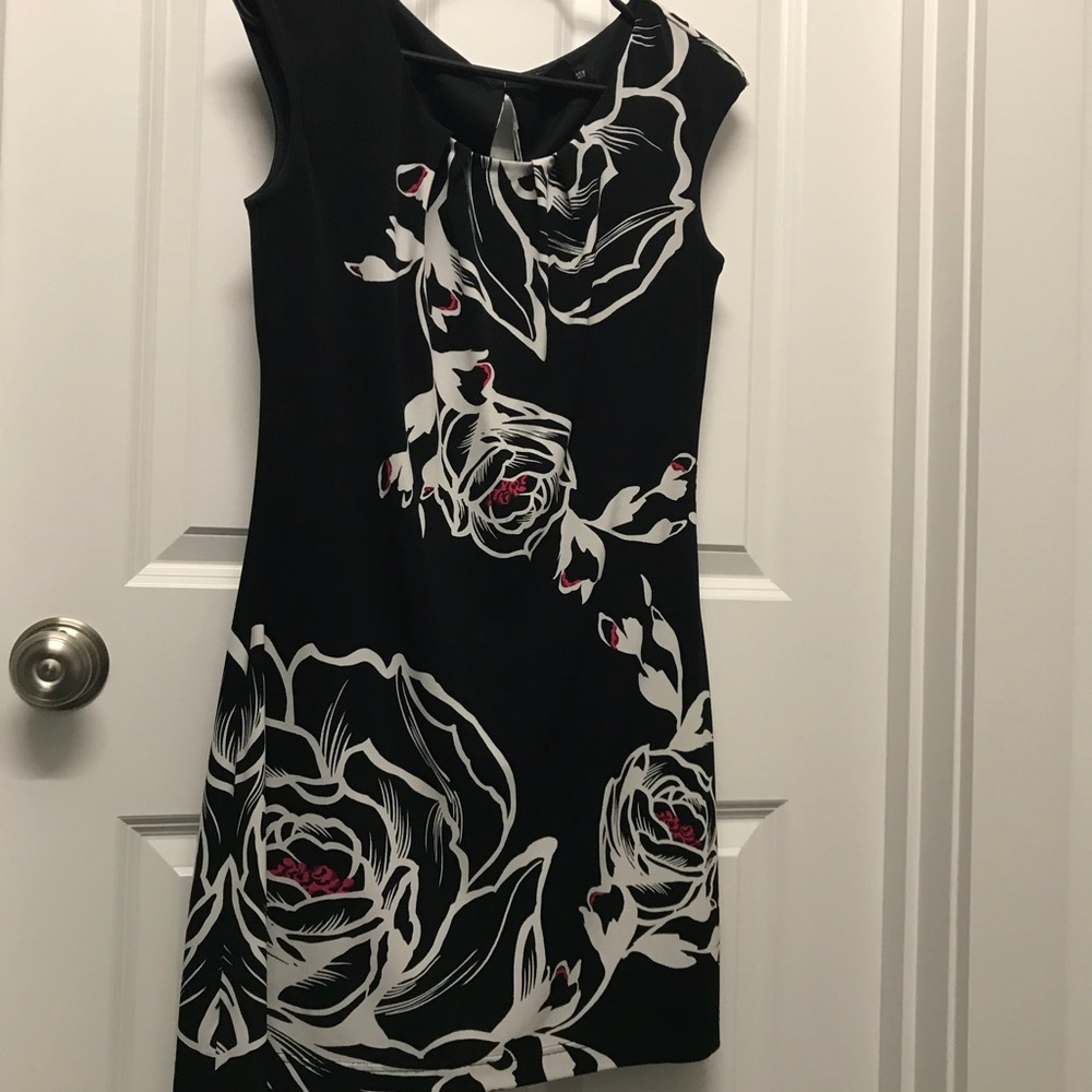 White House Black Market floral dress
